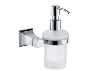 बाथरूम सहायक उपकरण पीपी बोतल क्रोम पीतल पंप के साथ दीवार घुड़सवार साबुन डिस्पेंसर
